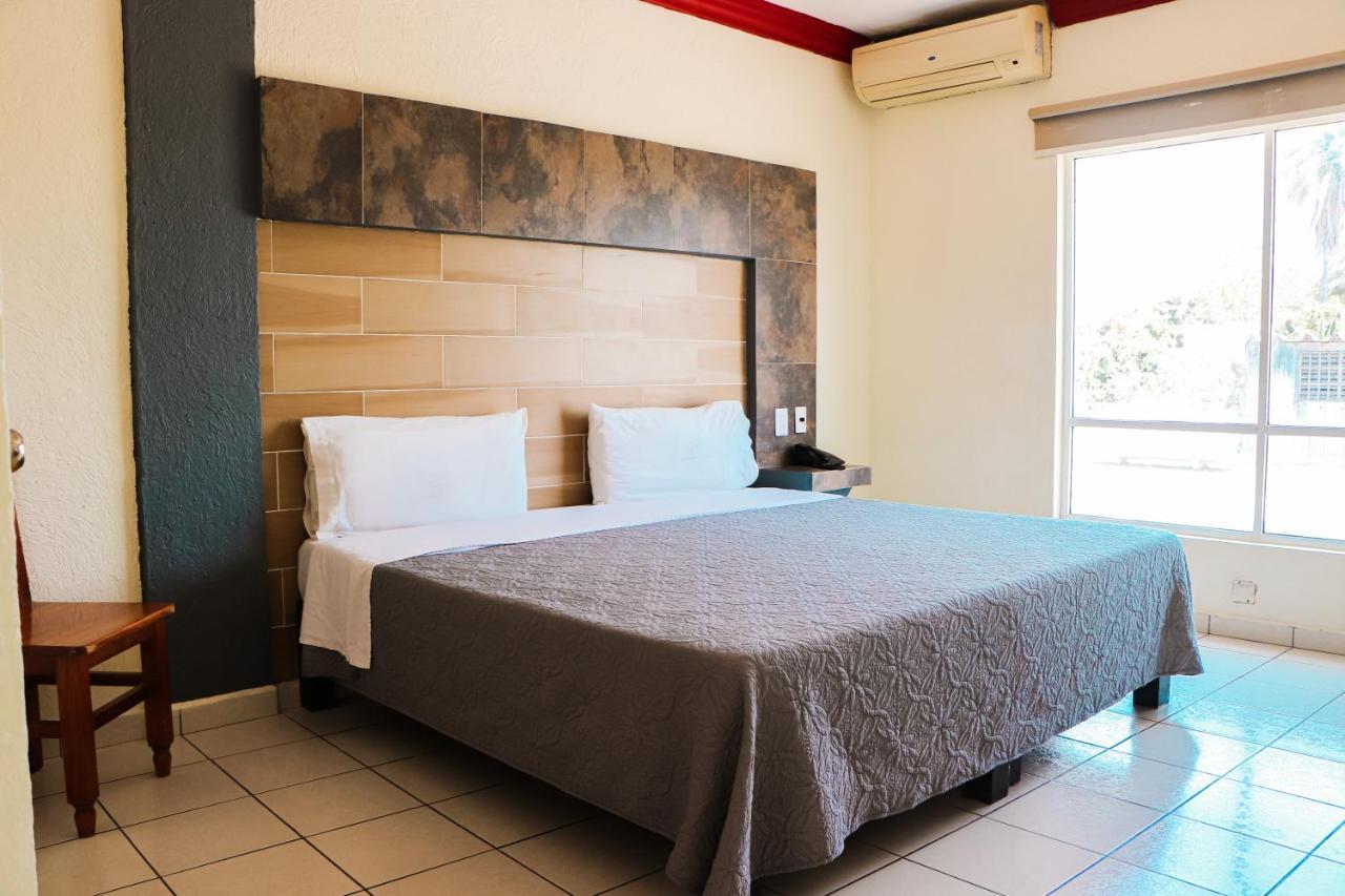 Hotel Gina Tecomán 외부 사진